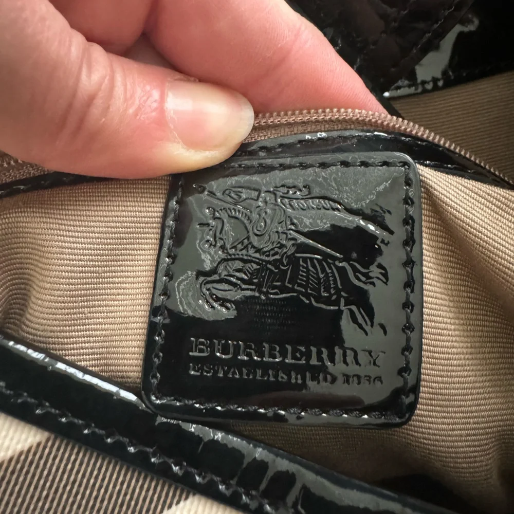 Burberry Nova Check Shoulder Bag - Picture 8 of 16